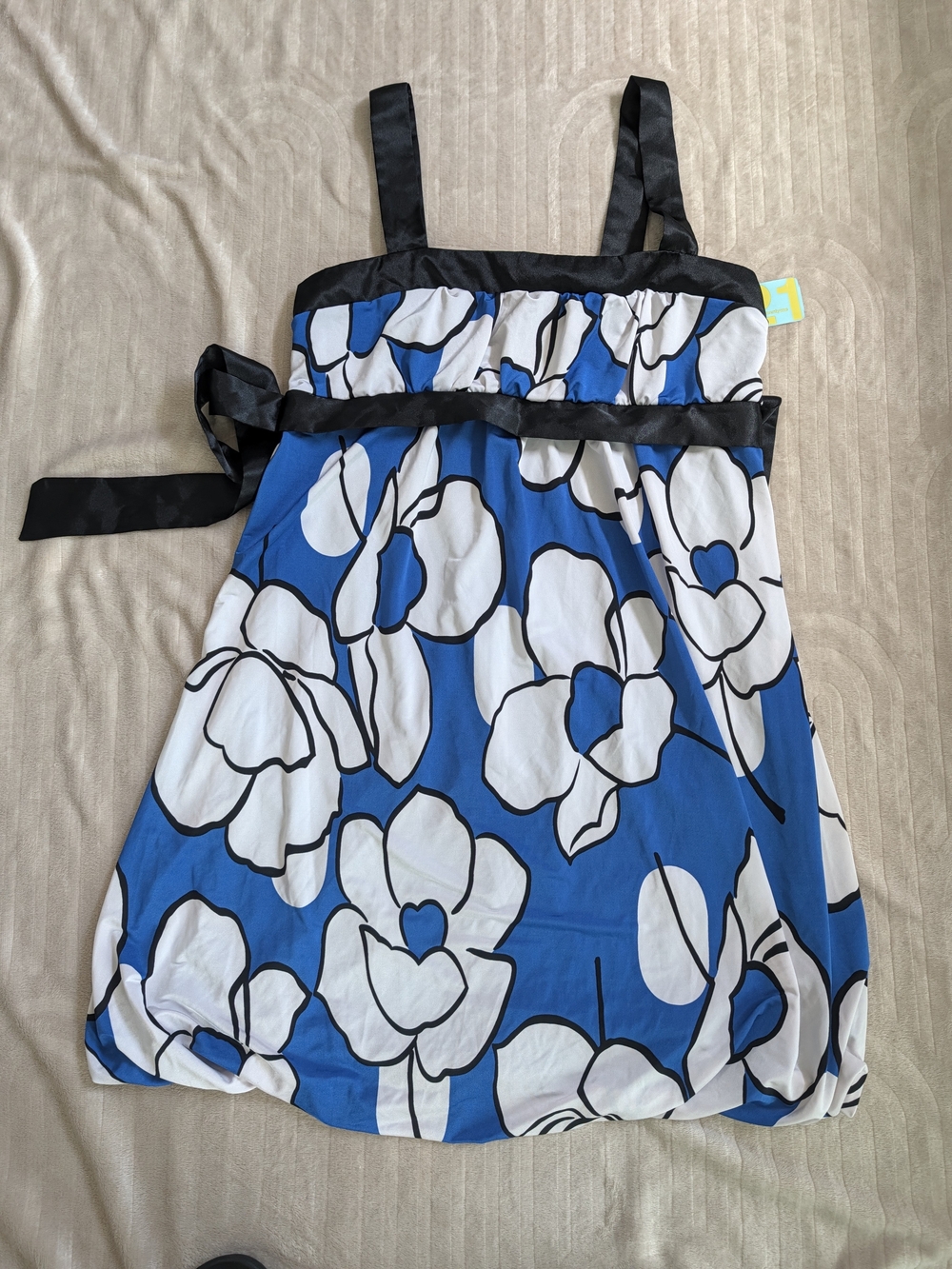 Forever 21 Blue, White and Black Floral Bubble-Hem Mini Dress